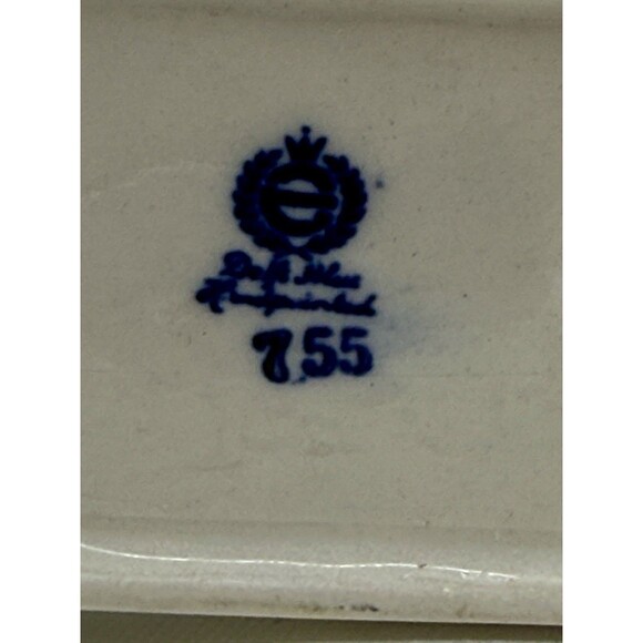 Delft Blue 5" Figurine Boy & Girl Kissing Made In Holland Hand Painted 755 - Picture 4 of 9